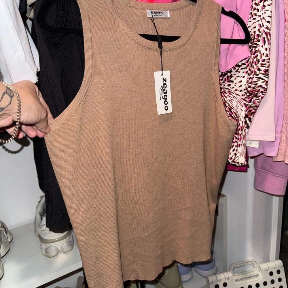 Zeagoo Women's Classic Tan Tank Top
